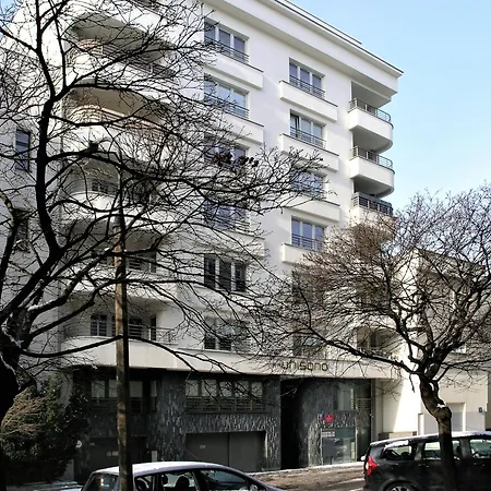 Metro Dzialdowska - Spacious Apartment