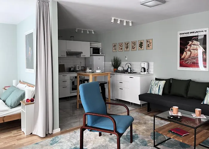 Metro Dzialdowska - Spacious Apartment Warsaw