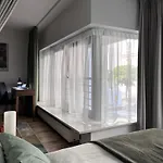 Appartement Metro Dzialdowska - Spacious Warschau