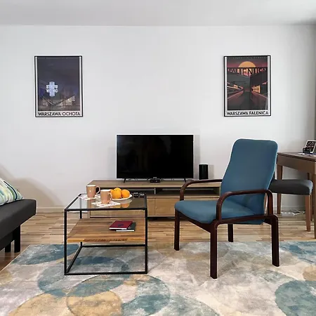 Metro Dzialdowska - Spacious Apartamento