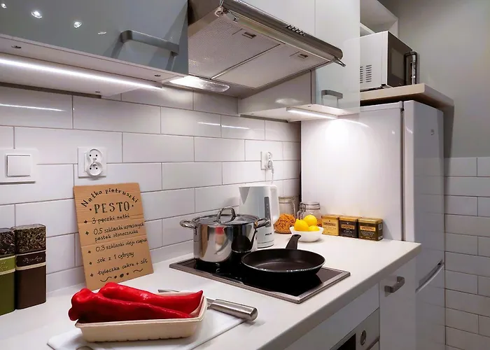 Metro Dzialdowska - Spacious Lejlighed *